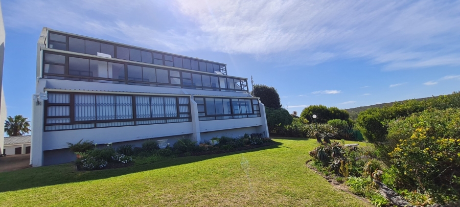 3 Bedroom Property for Sale in Stilbaai Wes Western Cape